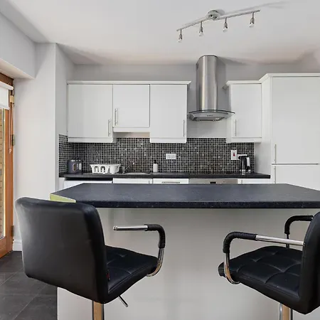 South Oasis Apartment